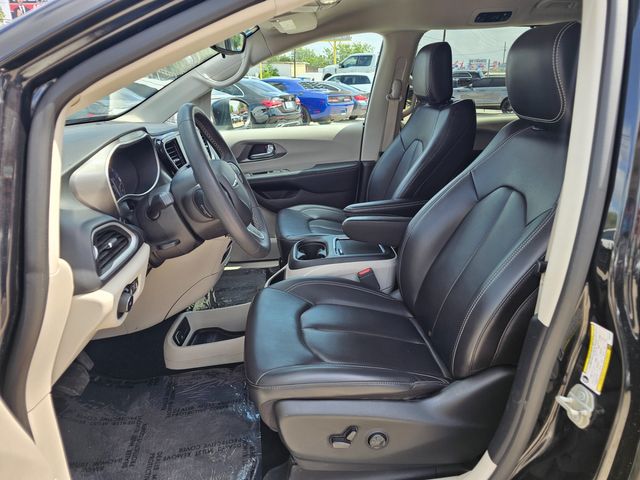 2023 Chrysler Pacifica Touring L | Brownsville TX | English Motors 2023 Chrysler Pacifica Touring L | Brownsville TX | English Motors