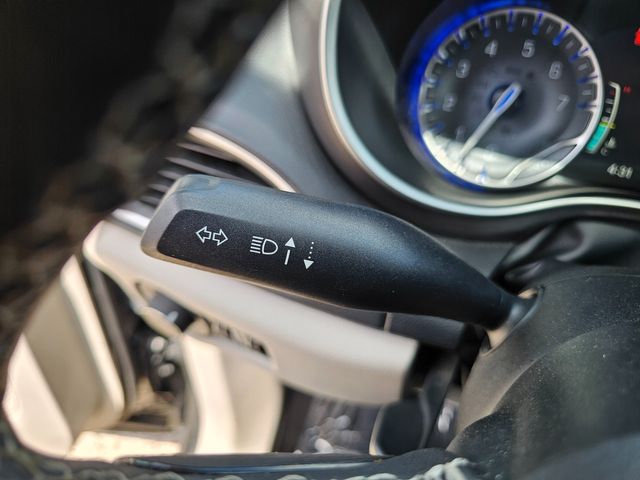 2023 Chrysler Pacifica Touring L | Brownsville TX | English Motors