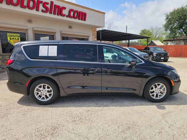 2023 Chrysler Pacifica Touring L | Brownsville TX | English Motors