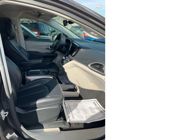 2023 Chrysler Pacifica Touring L - John Gibson Auto Sales Hot Springs 2023 Chrysler Pacifica Touring L - John Gibson Auto Sales Hot Springs