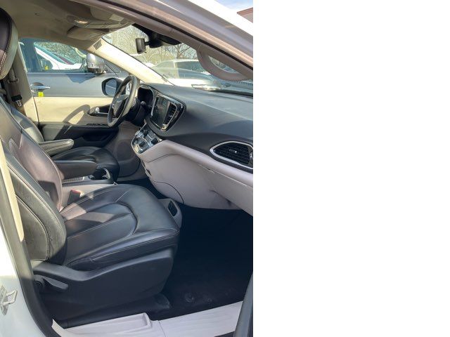 2023 Chrysler Pacifica Touring L - John Gibson Auto Sales Hot Springs 2023 Chrysler Pacifica Touring L - John Gibson Auto Sales Hot Springs