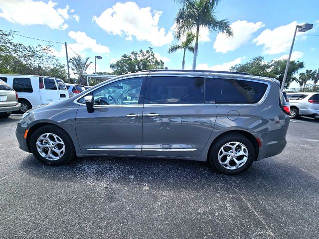 2023 Chrysler Pacifica Limited Wheelchair Van Handicap Ramp Van