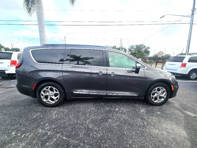 2023 Chrysler Pacifica Limited Wheelchair Van Handicap Ramp Van