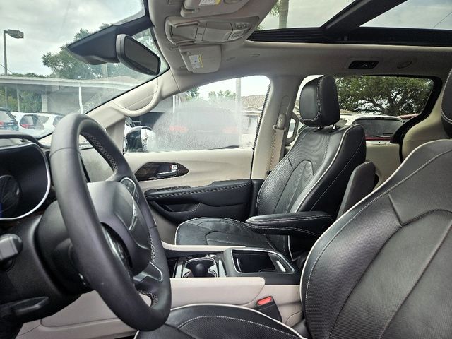 2023 Chrysler Pacifica Limited Wheelchair Van Handicap Ramp Van