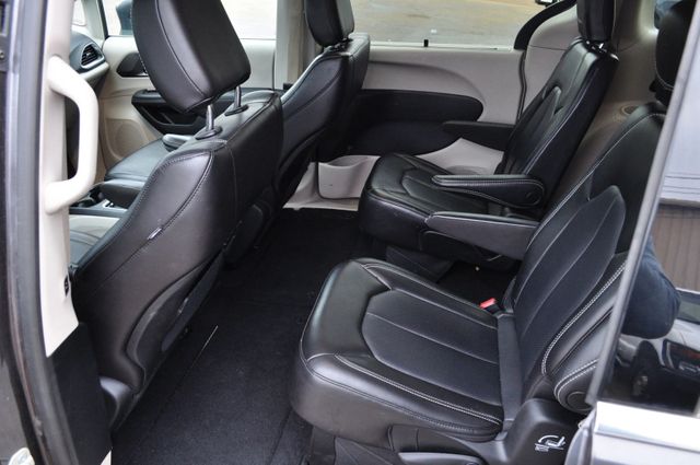 2023 Chrysler Pacifica Touring L | Louisville, MS | CARite Louisville MS