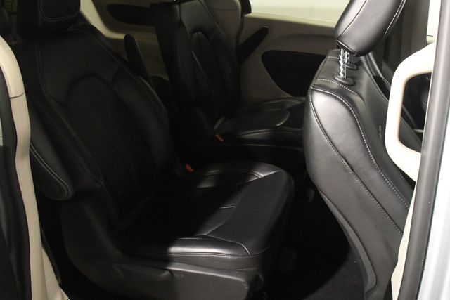 2023 Chrysler Pacifica Plug-In Hybrid Touring L | Branford, CT | Sound Auto Wholesalers 2023 Chrysler Pacifica Plug-In Hybrid Touring L | Branford, CT | Sound Auto Wholesalers
