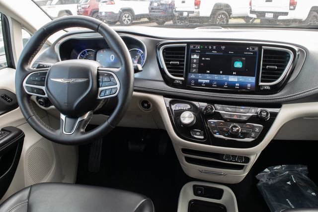 2023 Chrysler Pacifica Plug-In Hybrid Touring L | Great Falls, Montana | Bleskin Motor Company 2023 Chrysler Pacifica Plug-In Hybrid Touring L | Great Falls, Montana | Bleskin Motor Company