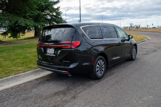 2023 Chrysler Pacifica Plug-In Hybrid Touring L | Great Falls, Montana | Bleskin Motor Company 2023 Chrysler Pacifica Plug-In Hybrid Touring L | Great Falls, Montana | Bleskin Motor Company
