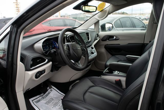 2023 Chrysler Pacifica Plug-In Hybrid Touring L | Great Falls, Montana | Bleskin Motor Company 2023 Chrysler Pacifica Plug-In Hybrid Touring L | Great Falls, Montana | Bleskin Motor Company