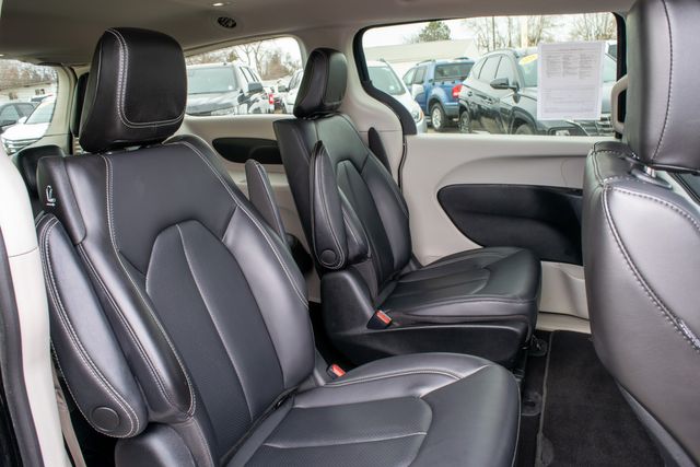 2023 Chrysler Pacifica Plug-In Hybrid Touring L | Great Falls, Montana | Bleskin Motor Company 2023 Chrysler Pacifica Plug-In Hybrid Touring L | Great Falls, Montana | Bleskin Motor Company