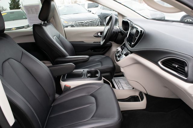 2023 Chrysler Pacifica Plug-In Hybrid Touring L | Great Falls, Montana | Bleskin Motor Company 2023 Chrysler Pacifica Plug-In Hybrid Touring L | Great Falls, Montana | Bleskin Motor Company