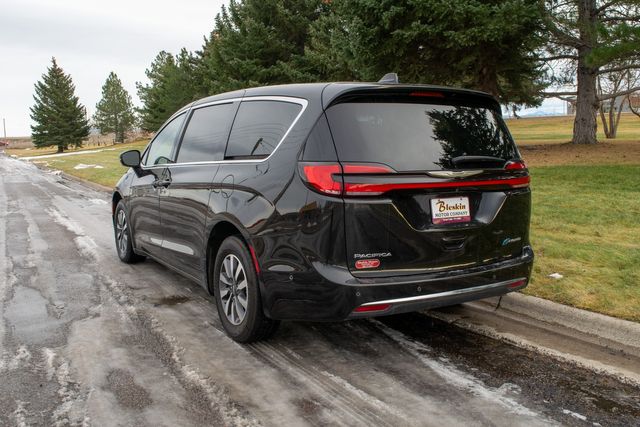 2023 Chrysler Pacifica Plug-In Hybrid Touring L | Great Falls, Montana | Bleskin Motor Company 2023 Chrysler Pacifica Plug-In Hybrid Touring L | Great Falls, Montana | Bleskin Motor Company