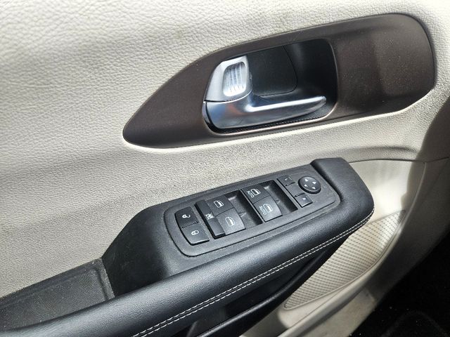 2023 Chrysler Voyager LX Wheelchair Van Handicap Ramp Van