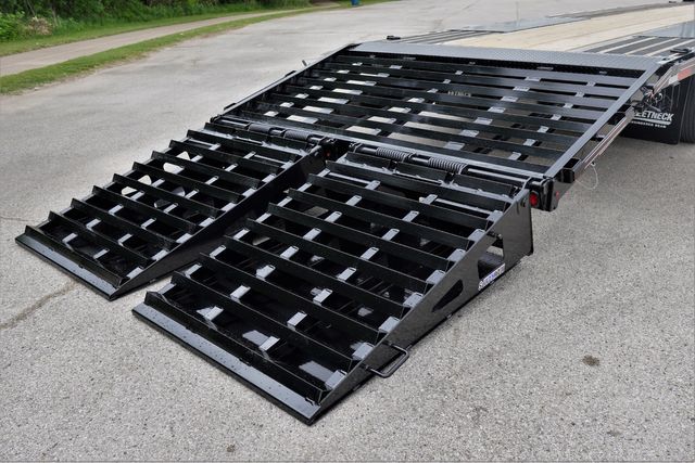 2023 Diamond C SALE 35' FMAX 212 GOOSENECK PACESETTER EDITION TRAILER W/ MAX RAMPS - $29,282 | Henderson , CO | Complete Trailers of Colorado 2023 Diamond C SALE 35' FMAX 212 GOOSENECK PACESETTER EDITION TRAILER W/ MAX RAMPS - $29,282 | Henderson , CO | Complete Trailers of Colorado