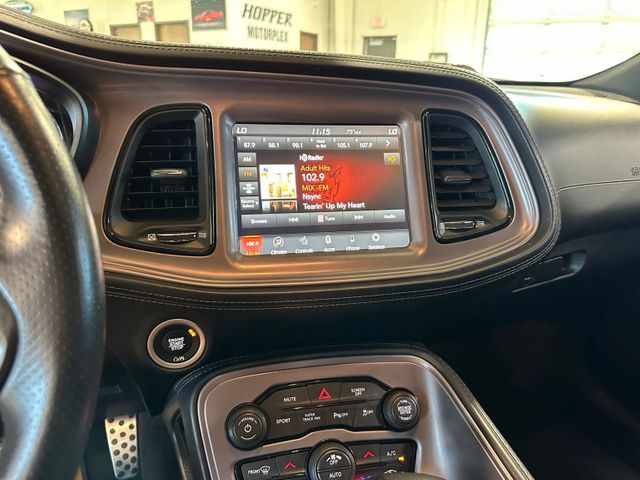 2023 Dodge Challenger R/T Blacktop TECH Package Power Sunroof | Irving, Texas | Hopper Motorplex 2023 Dodge Challenger R/T Blacktop TECH Package Power Sunroof | Irving, Texas | Hopper Motorplex