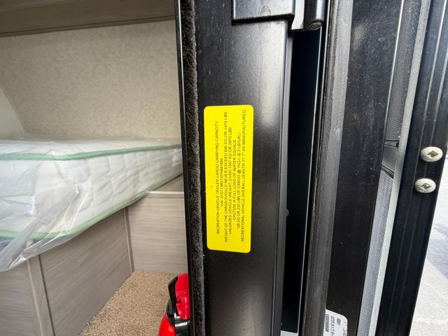 2023 Dutchmen Coleman 17R