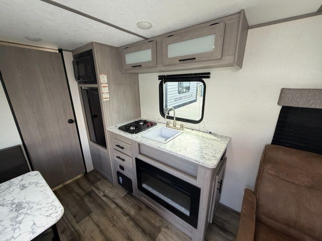 2023 Dutchmen Coleman 17R