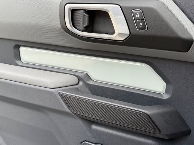 2023 Ford Bronco BAYSHORE RETRO CACTUS WHITE LEATHER LIFTED LOADED | Plant City, FL | psv5 DEMO - Bayshore Automotive 2023 Ford Bronco BAYSHORE RETRO CACTUS WHITE LEATHER LIFTED LOADED | Plant City, FL | psv5 DEMO - Bayshore Automotive