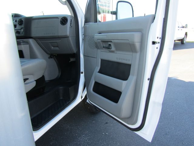 2023 Ford E350 16' Box Truck with Loading Ramp 2023 Ford E350 16' Box Truck with Loading Ramp