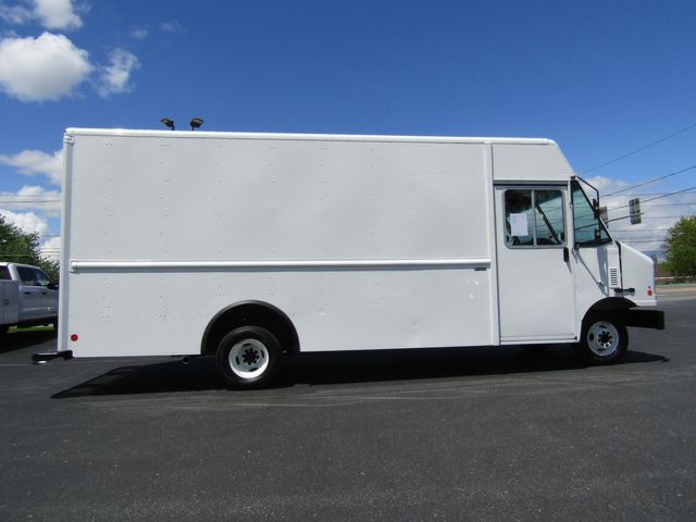 2023 Ford E450 16' Stepvan with Cargo Shelving 2023 Ford E450 16' Stepvan with Cargo Shelving