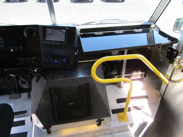2023 Ford E450 16' Stepvan with Cargo Shelving 2023 Ford E450 16' Stepvan with Cargo Shelving