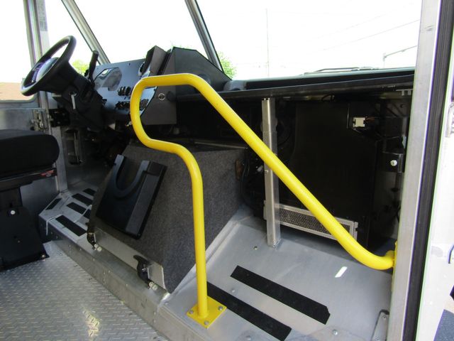 2023 Ford E450 16' Stepvan with Cargo Shelving 2023 Ford E450 16' Stepvan with Cargo Shelving