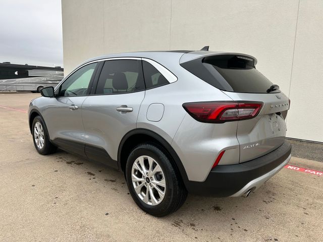 2023 Ford Escape Hybrid Active | Irving, Texas | Hopper Motorplex 2023 Ford Escape Hybrid Active | Irving, Texas | Hopper Motorplex