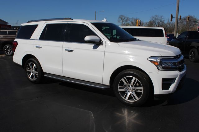 2023 Ford Expedition Limited AWD | Granite City, Illinois | MasterCars Company Inc. 2023 Ford Expedition Limited AWD | Granite City, Illinois | MasterCars Company Inc.