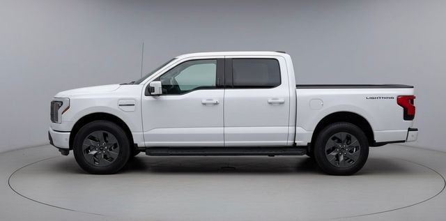 2023 Ford F-150 Lightning Lariat