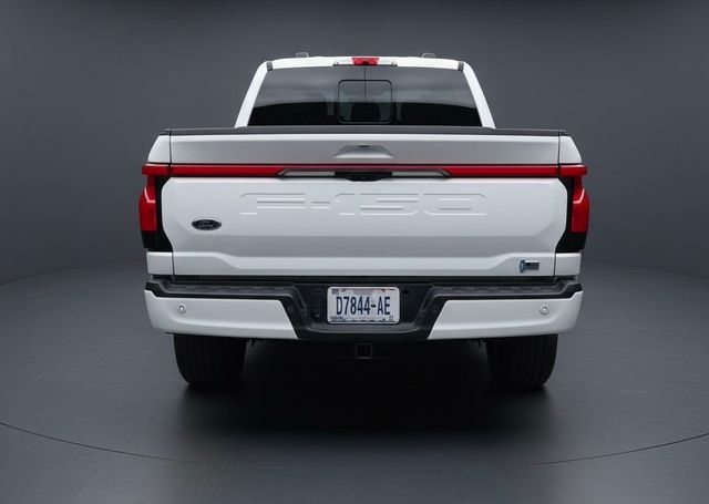 2023 Ford F-150 Lightning Lariat