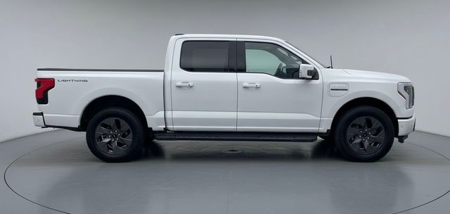 2023 Ford F-150 Lightning Lariat