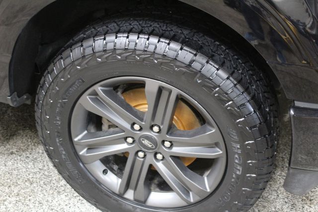 2023 Ford F-150 Sport Package 4x4 XLT | Roscoe, IL | Autoland Outlets 2023 Ford F-150 Sport Package 4x4 XLT | Roscoe, IL | Autoland Outlets