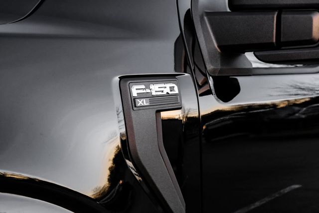 2023 Ford F-150 XL 2023 Ford F-150 XL