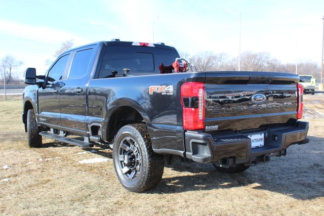 2023 Ford F-250 XL FX4 w/ STX App. Pkg. | Roscoe, IL | Autoland Outlets 2023 Ford F-250 XL FX4 w/ STX App. Pkg. | Roscoe, IL | Autoland Outlets