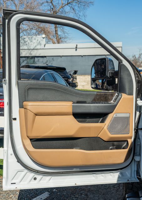 2023 Ford F-250 Super Duty Lariat CREW CAB FX4 / BIG SCREEN / LOADED | Austin, TX | Rocky Mountain Truck Stop Austin