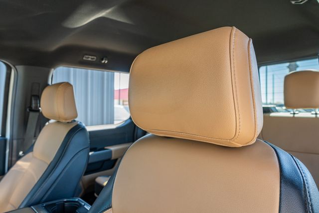 2023 Ford F-250 Super Duty Lariat CREW CAB FX4 / BIG SCREEN / LOADED | Austin, TX | Rocky Mountain Truck Stop Austin