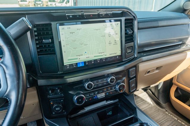 2023 Ford F-250 Super Duty Lariat CREW CAB FX4 / BIG SCREEN / LOADED | Austin, TX | Rocky Mountain Truck Stop Austin