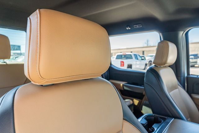 2023 Ford F-250 Super Duty Lariat CREW CAB FX4 / BIG SCREEN / LOADED | Austin, TX | Rocky Mountain Truck Stop Austin