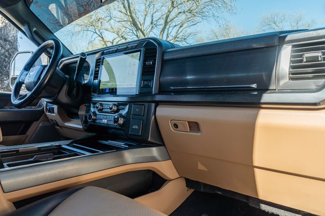 2023 Ford F-250 Super Duty Lariat CREW CAB FX4 / BIG SCREEN / LOADED | Austin, TX | Rocky Mountain Truck Stop Austin