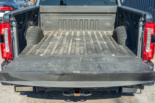 2023 Ford F-250 Super Duty XL STX FX4 / CLEAN CARFAX / WELL-OPTIONED | Austin, TX | Rocky Mountain Truck Stop Austin