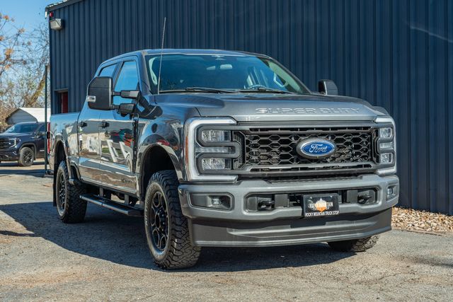 2023 Ford F-250 Super Duty XL STX FX4 / CLEAN CARFAX / WELL-OPTIONED | Austin, TX | Rocky Mountain Truck Stop Austin 2023 Ford F-250 Super Duty XL STX FX4 / CLEAN CARFAX / WELL-OPTIONED | Austin, TX | Rocky Mountain Truck Stop Austin