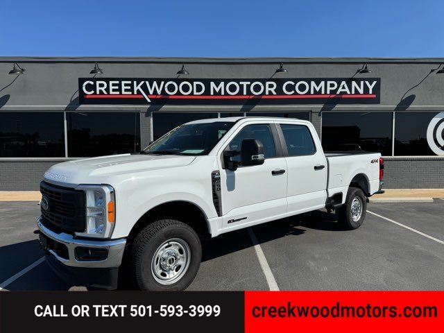 2023 Ford F-250 Super Duty FX4 4x4 Crew CAB Powerstroke Diesel 1 Owner NICE