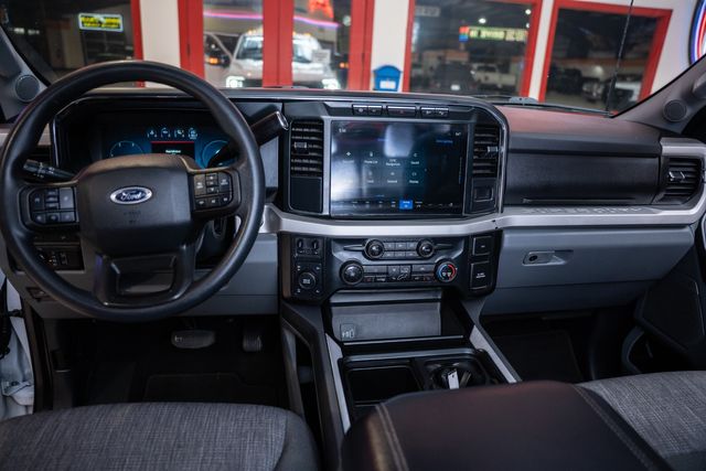 2023 Ford F-350 Super Duty XLT 2023 Ford F-350 Super Duty XLT