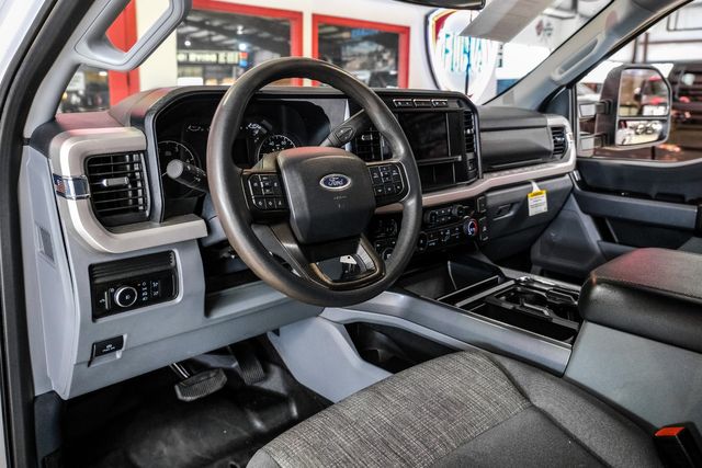 2023 Ford F-350 Super Duty XLT