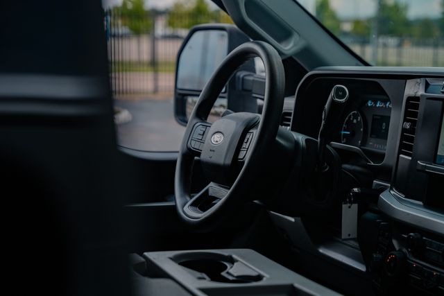 2023 Ford F-350 Super Duty XLT CREW CAB LONG BED DRW 4X4 / 1-OWNER | Austin, TX | Rocky Mountain Truck Stop Austin 2023 Ford F-350 Super Duty XLT CREW CAB LONG BED DRW 4X4 / 1-OWNER | Austin, TX | Rocky Mountain Truck Stop Austin