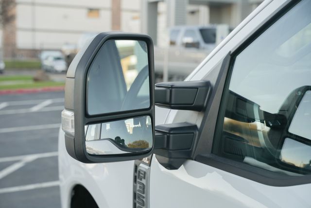 2023 Ford F-350 Super Duty XL CREW CAB LONG BED DRW RWD / 1-OWNER | Austin, TX | Rocky Mountain Truck Stop Austin