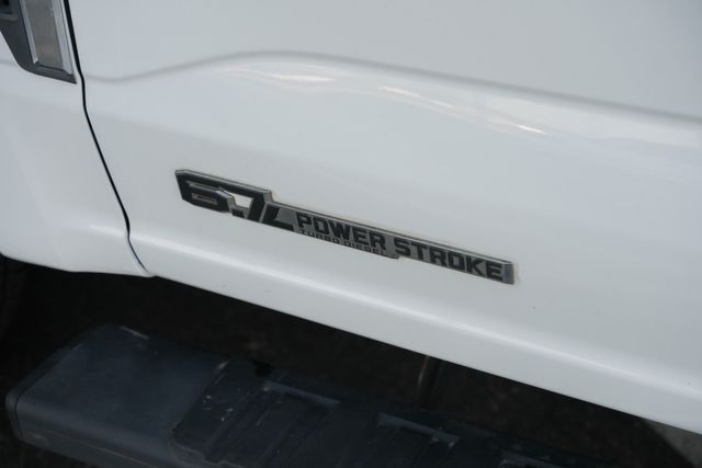 2023 Ford F-350 Super Duty XL CREW CAB LONG BED DRW RWD / 1-OWNER | Austin, TX | Rocky Mountain Truck Stop Austin