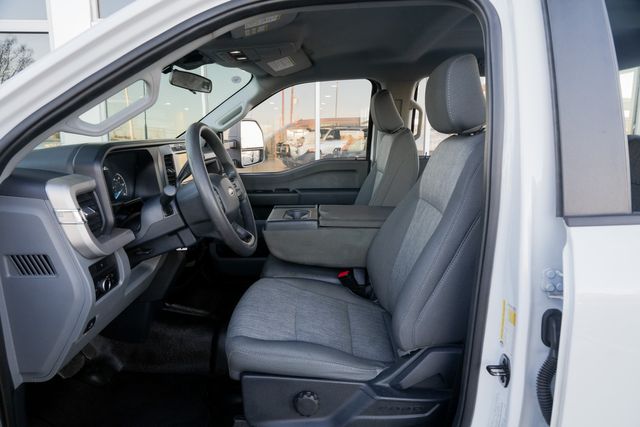 2023 Ford F-350 Super Duty XL CREW CAB LONG BED DRW RWD / 1-OWNER | Austin, TX | Rocky Mountain Truck Stop Austin