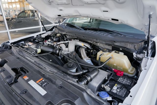 2023 Ford F-350 Super Duty XL CREW CAB LONG BED DRW RWD / 1-OWNER | Austin, TX | Rocky Mountain Truck Stop Austin