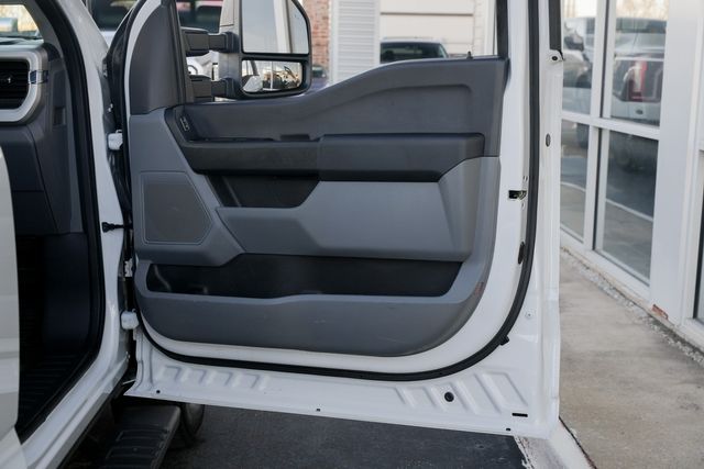 2023 Ford F-350 Super Duty XL CREW CAB LONG BED DRW RWD / 1-OWNER | Austin, TX | Rocky Mountain Truck Stop Austin